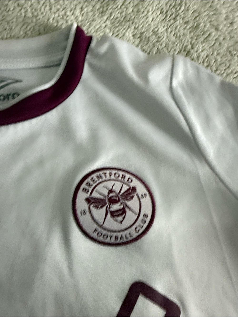 Brentford #17 Ivan Toney 2021-22 Umbro Third Premier League Away Jersey - Picture 5 of 10